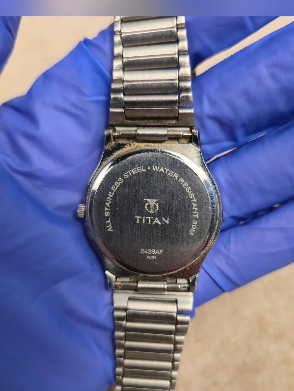 Titan Karishma Analog Black Dial Men's Watch- 242SAF